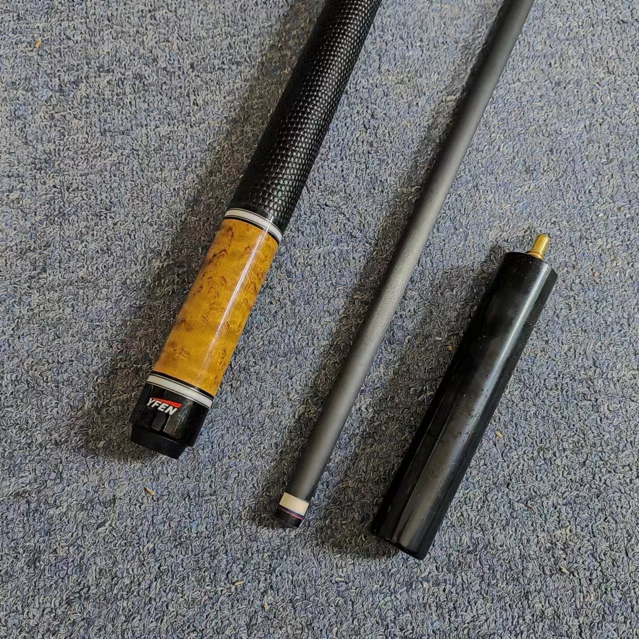 High End Yfen 58" Carbon Fiber Shaft 12.5mm/11.5mm 1/2 Billiard Pool Cue With Extension