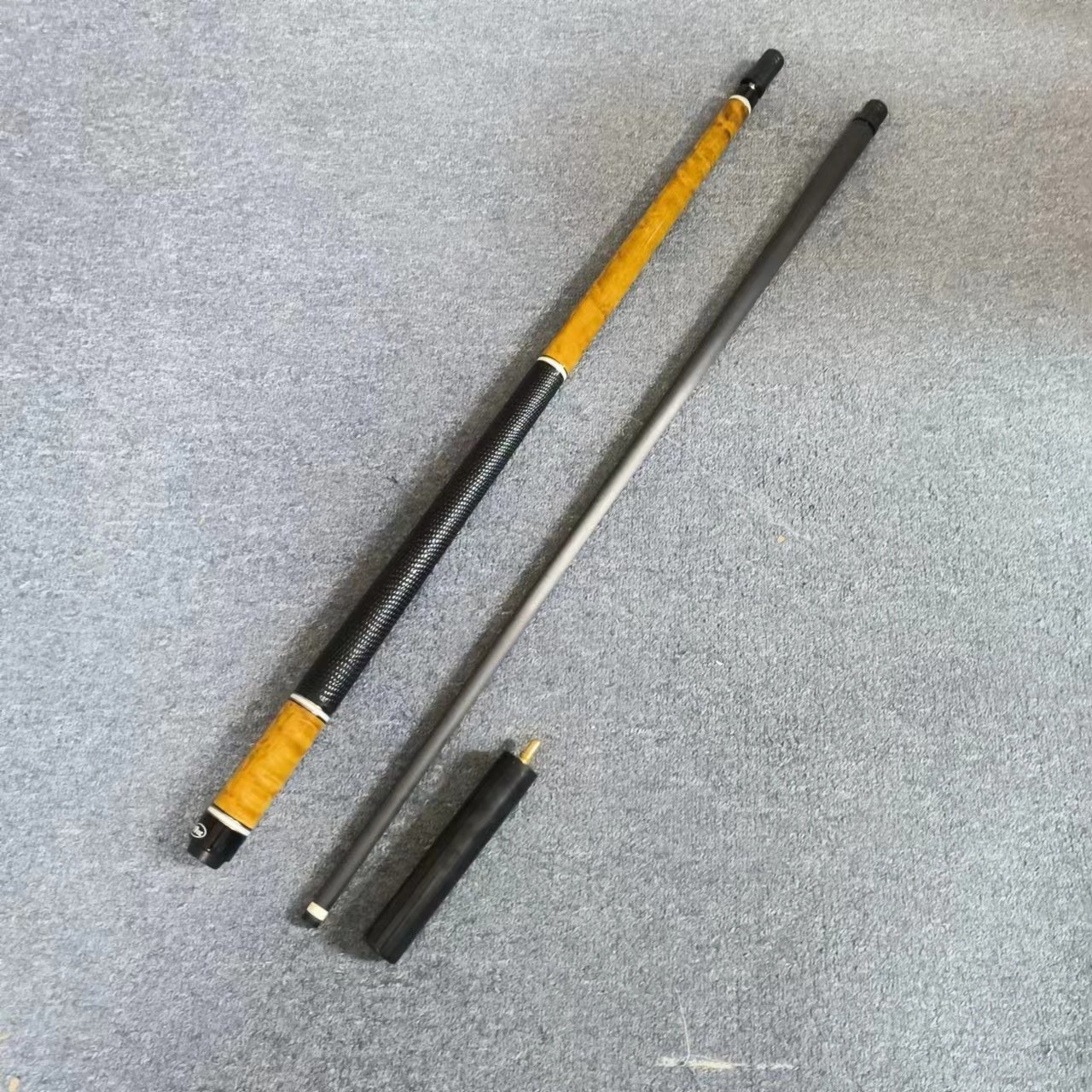 High End Yfen 58" Carbon Fiber Shaft 12.5mm/11.5mm 1/2 Billiard Pool Cue With Extension