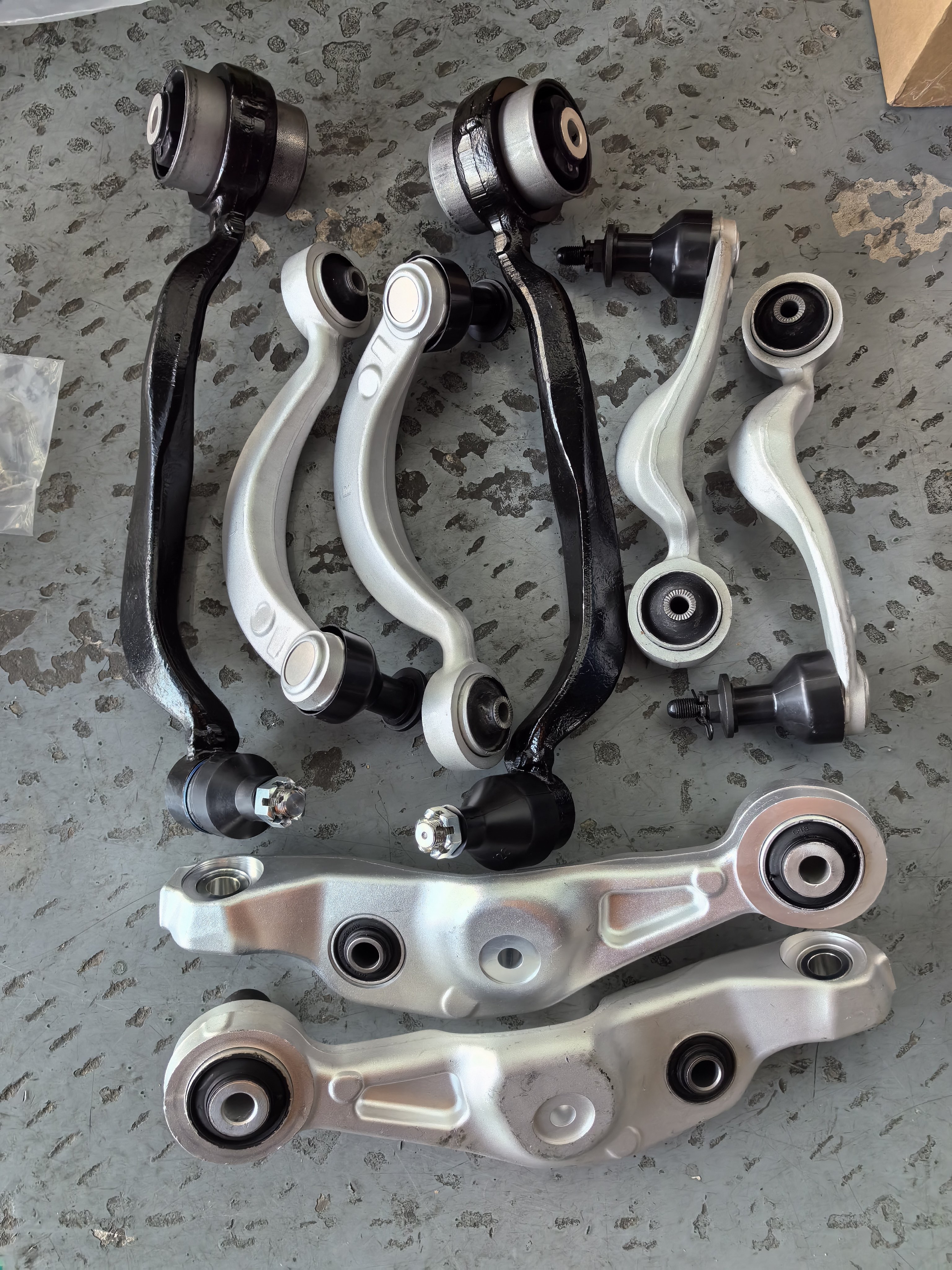 4863059085 4861059085 4861059095 Front Left Right Upper Lower Forward Rearward Control Arm for 2007-2017 Lexus LS460 RWD