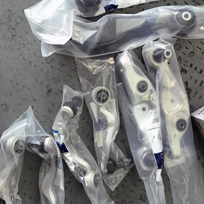 4863059085 4861059085 4861059095 Front Left Right Upper Lower Forward Rearward Control Arm for 2007-2017 Lexus LS460 RWD