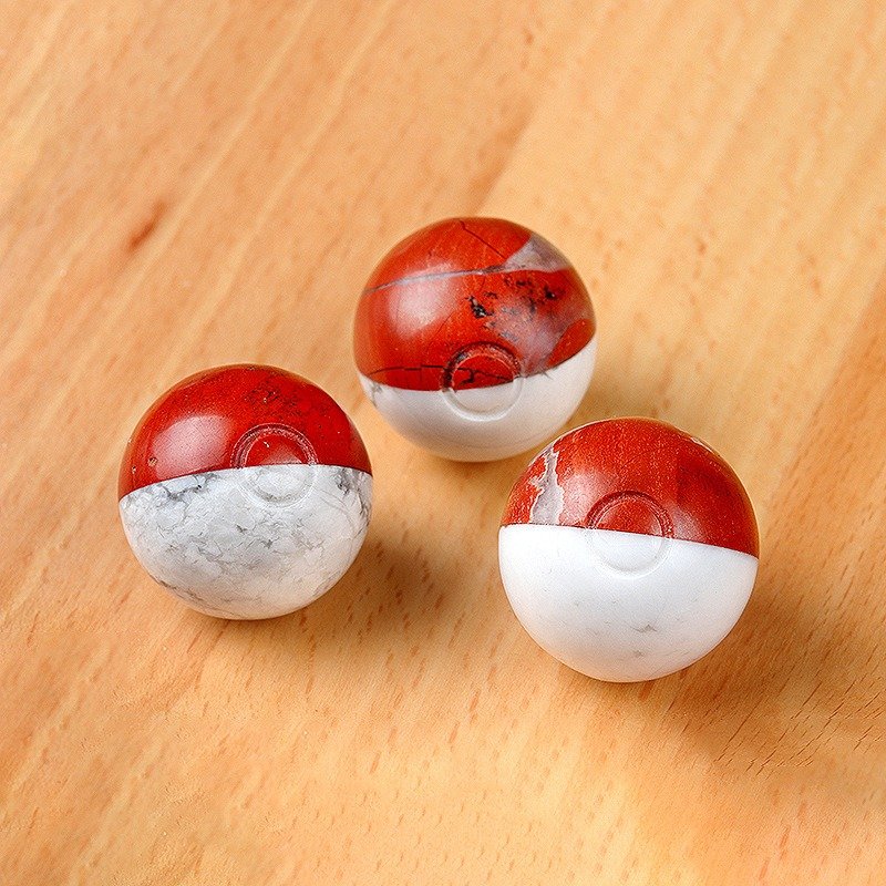20/30/40MM Natural Howlite Red Jasper Jointed Elf Ball Hand Carved Poke Ball Crystal Healing Decor Crystal Ball Crystal Gift