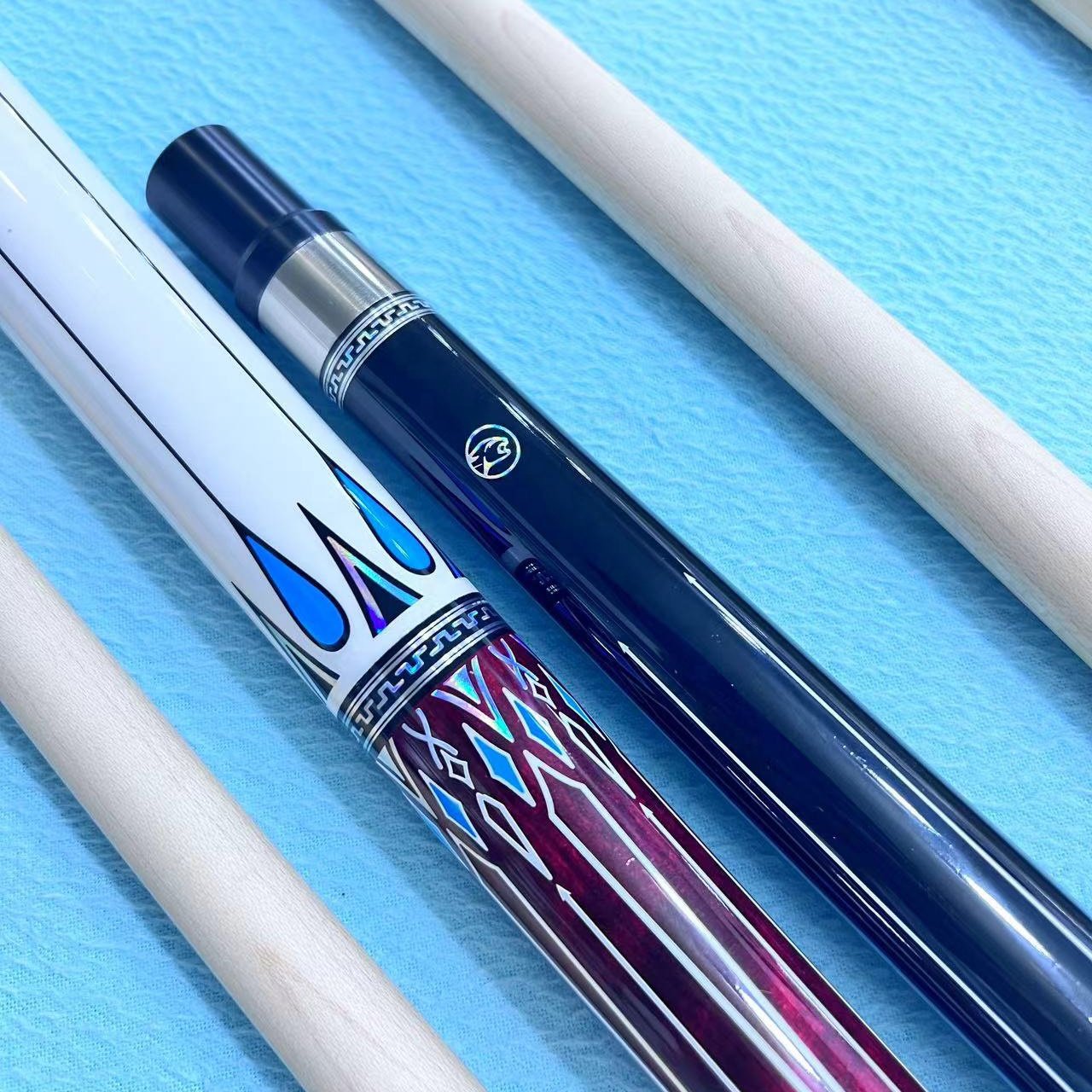 High-End 58-Inch 1/2-PC Maple Wood Premium Quality Billiard Cue Uni-Loc Joint Sticks Cue Joint Protector Sale for Pool Sports