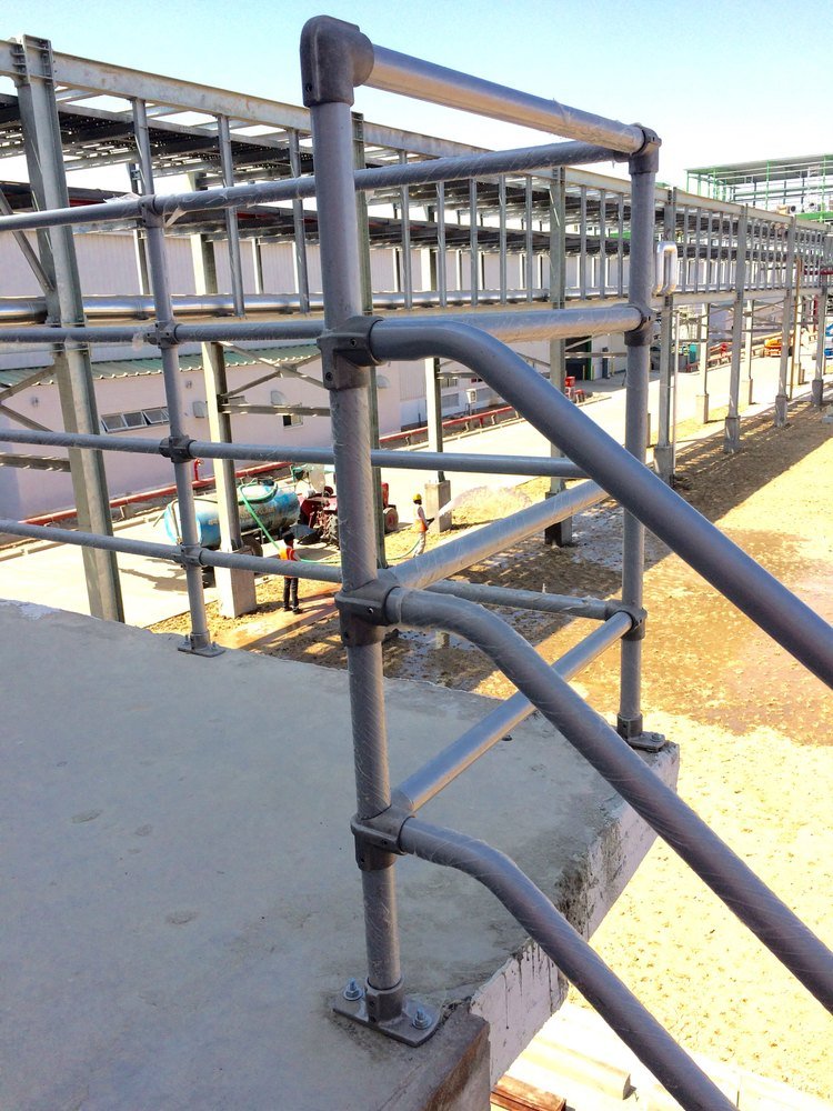 Industrial Stainless Steel Handrail Stanchions Galvanized Pipe Handrail Ball Joint Railing Ball Stanchions Balustrades Handrails