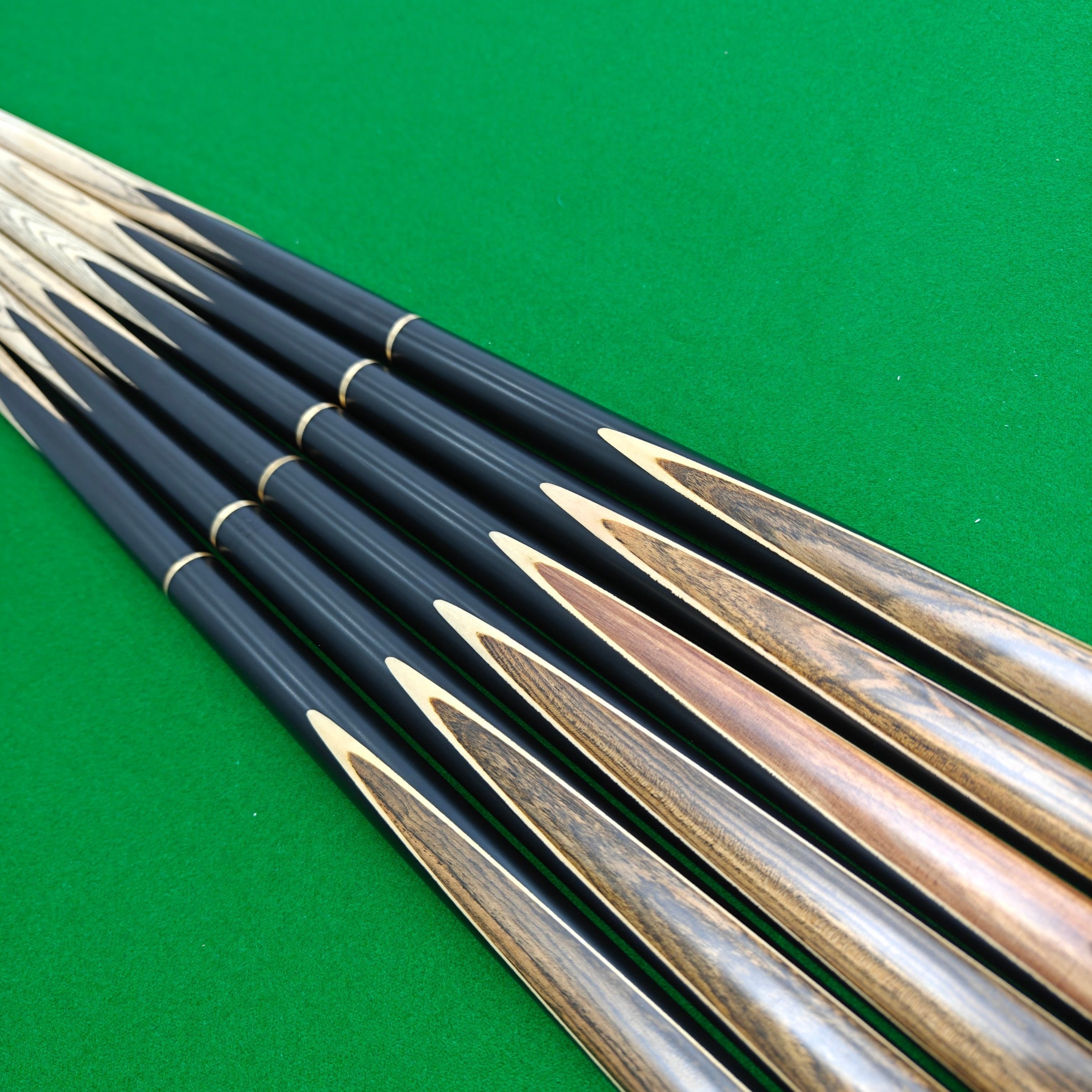 Growsport 19.4 oZ 57 Inch Walnut Flower Arrangement White Wax Wood Forelimb 3/4 Split 10Mm Billiards Cue Snooker
