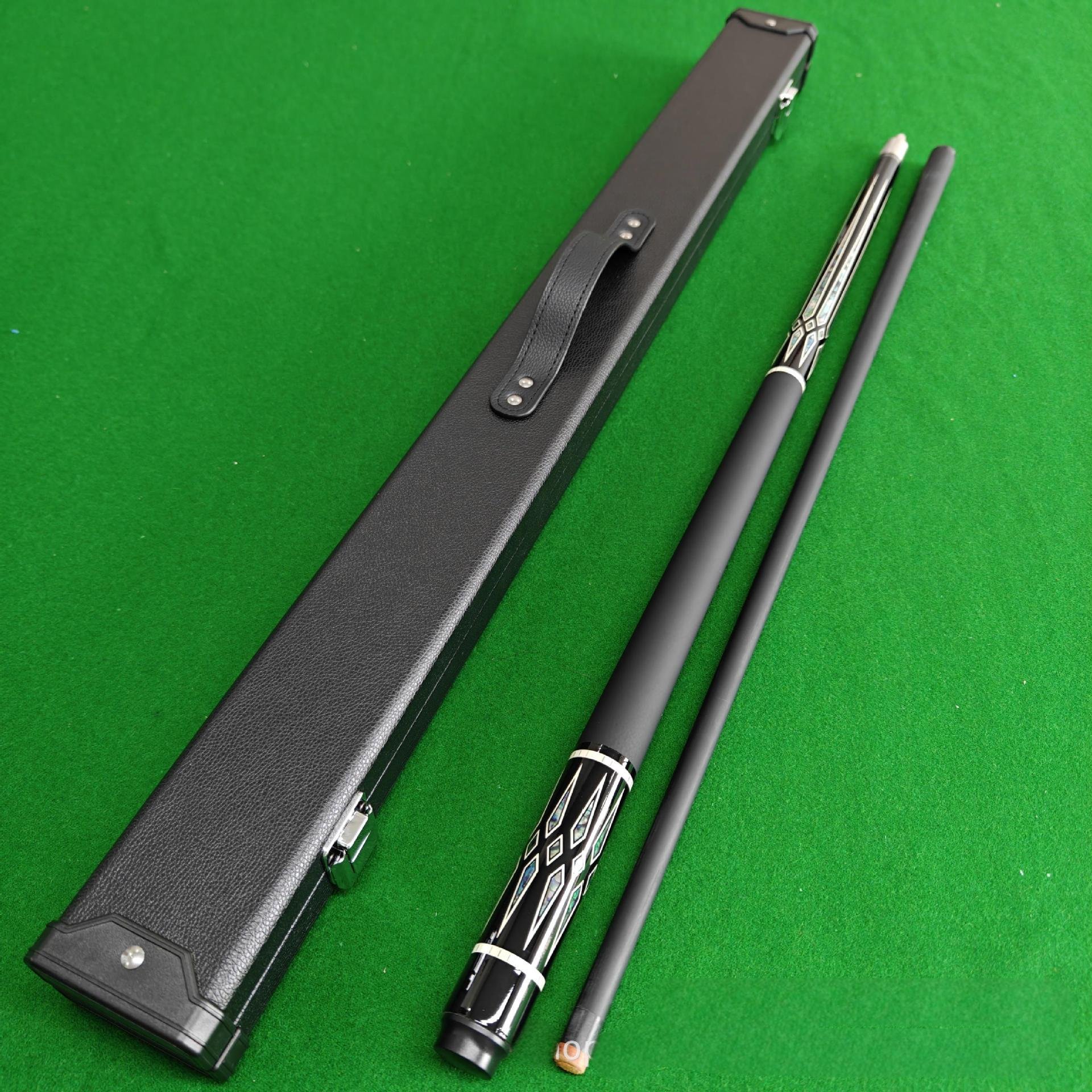 Hot Selling 1/2 Split 13MM Leather Head Carbon Fiber Pool Cue with Strong Hitting Feeling and Smooth Feel