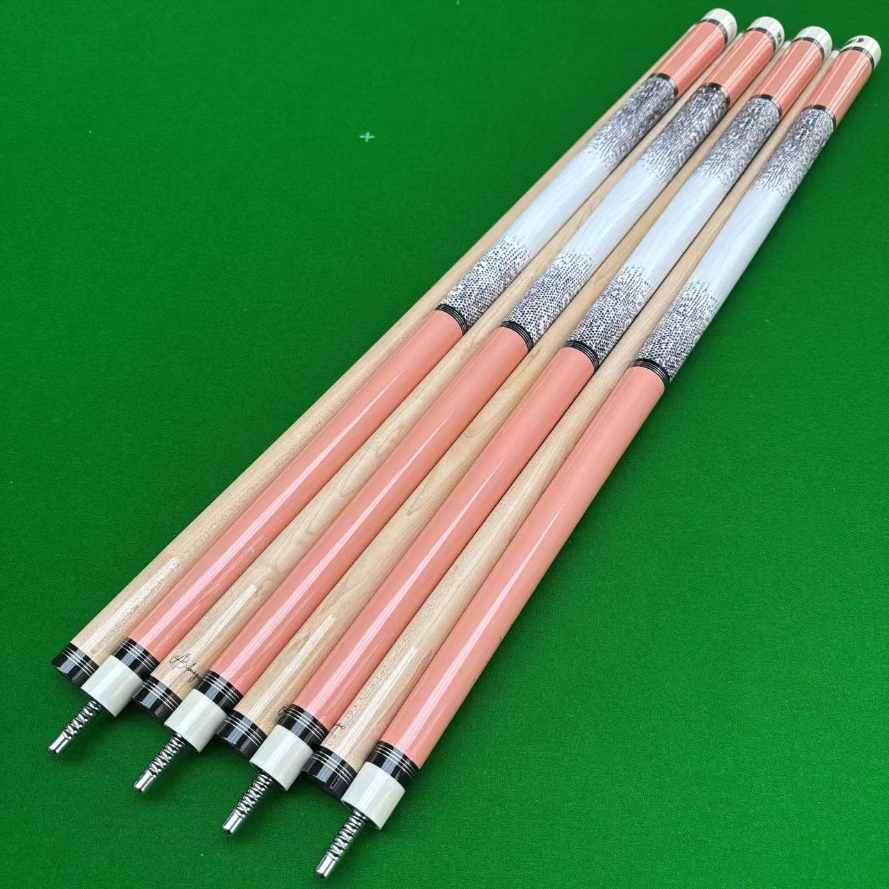Wholesale High-quality Billiards Stick Lizard Skin 13mm pink Maple Cue Stick for Billiard