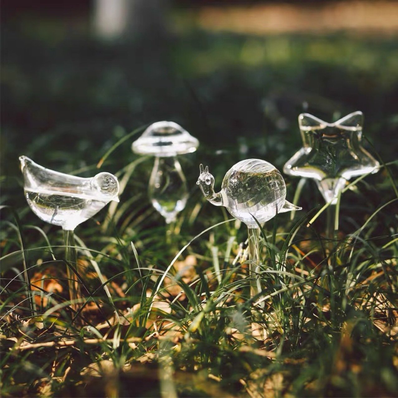 Free Sample Home Automatic Irrigation Plant Waterer Seepage for Travel Glass Sphere Lazy Self Watering Globes Bulb Water Dropper