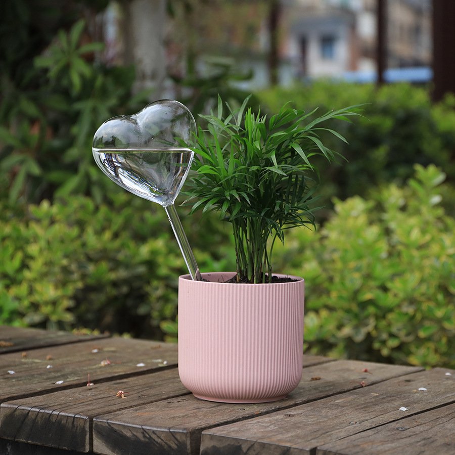 Free Sample Home Automatic Irrigation Plant Waterer Seepage for Travel Glass Sphere Lazy Self Watering Globes Bulb Water Dropper
