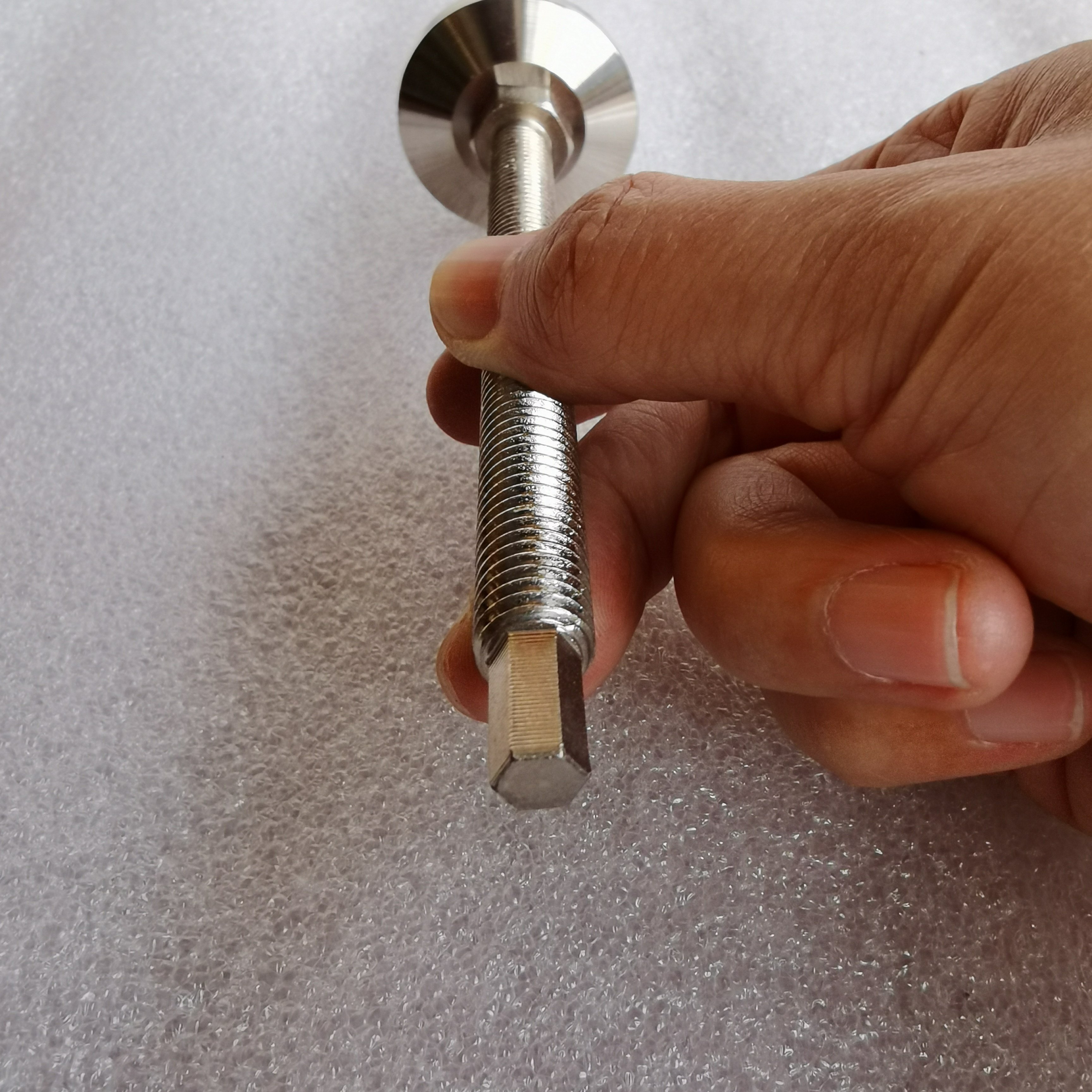 High Quality D32-38mm Metal Leveling Foot 3/8''-16 Thread Swivel Ball Joint Structure Articulated Feet Adjustable Mount Pad Foot