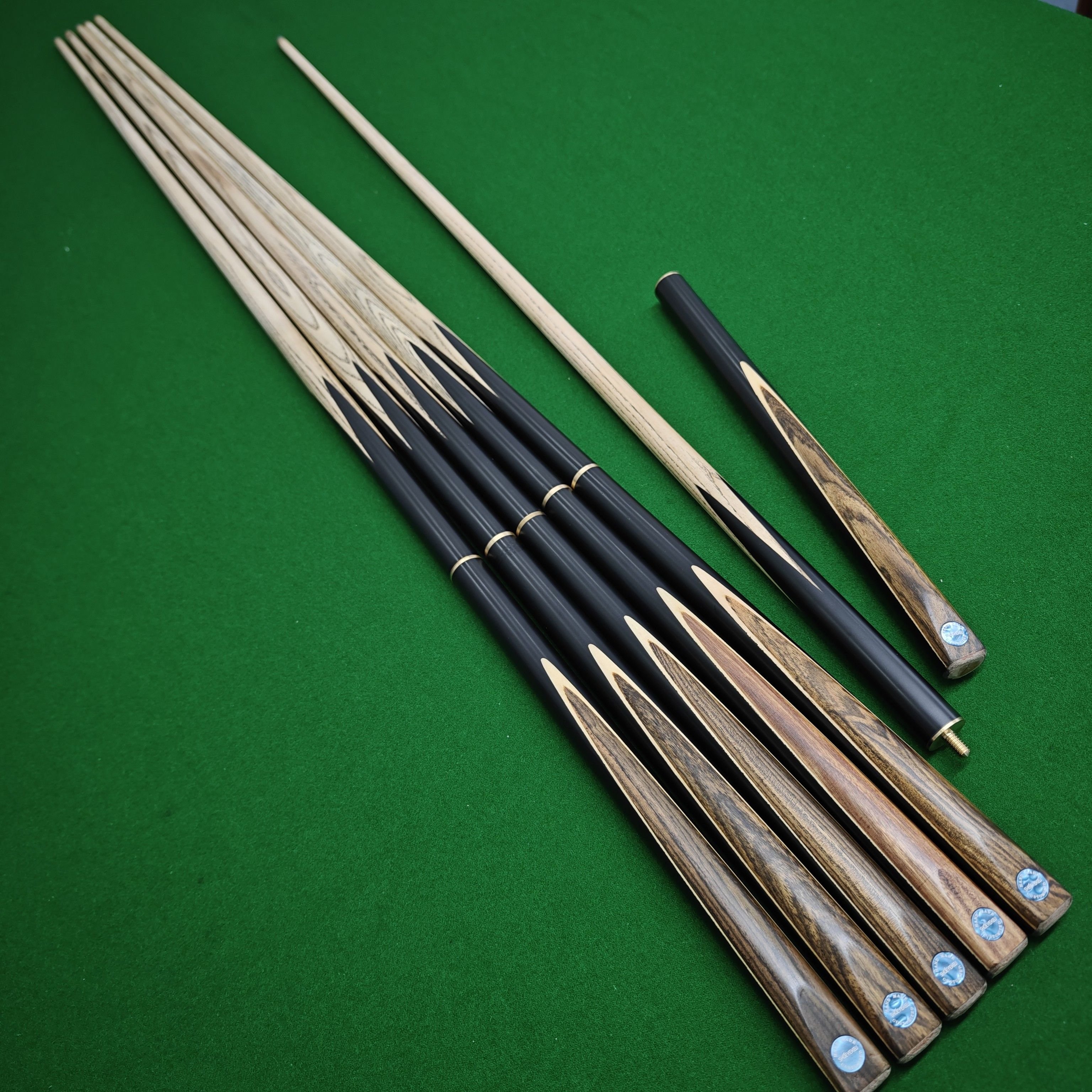 OEM High Quality 10Mmm Tip Canadian Ash Wood Cue Stick English Snooker Billiards Cue