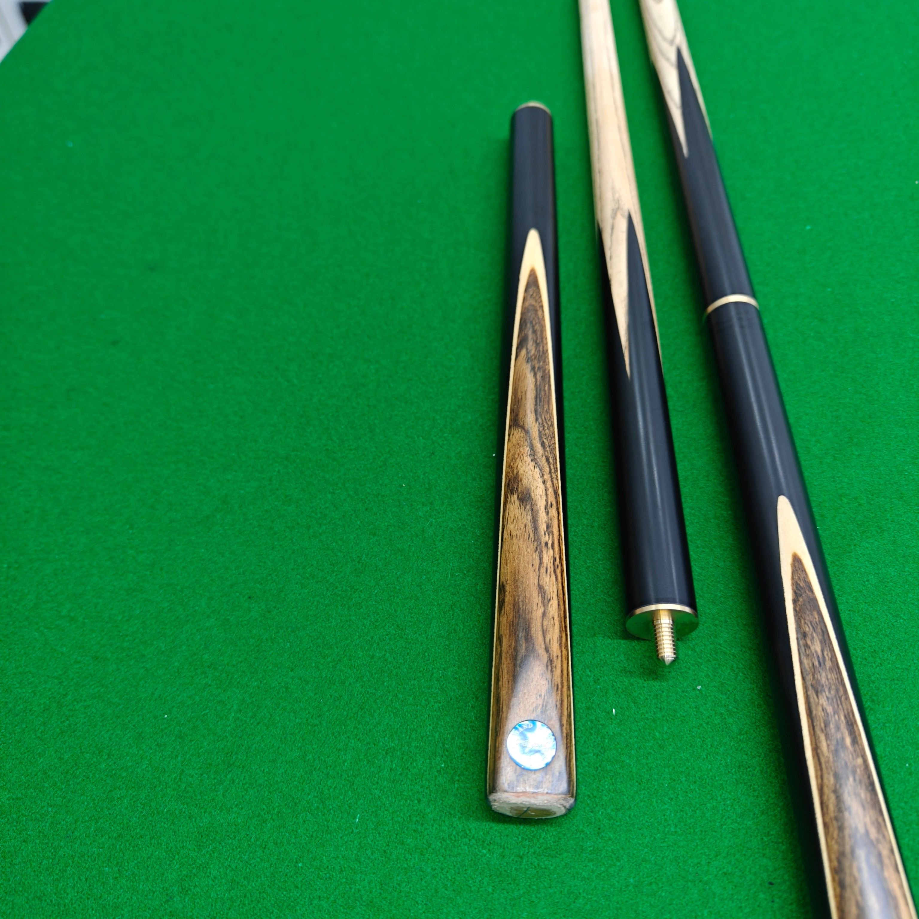 OEM High Quality 10Mmm Tip Canadian Ash Wood Cue Stick English Snooker Billiards Cue