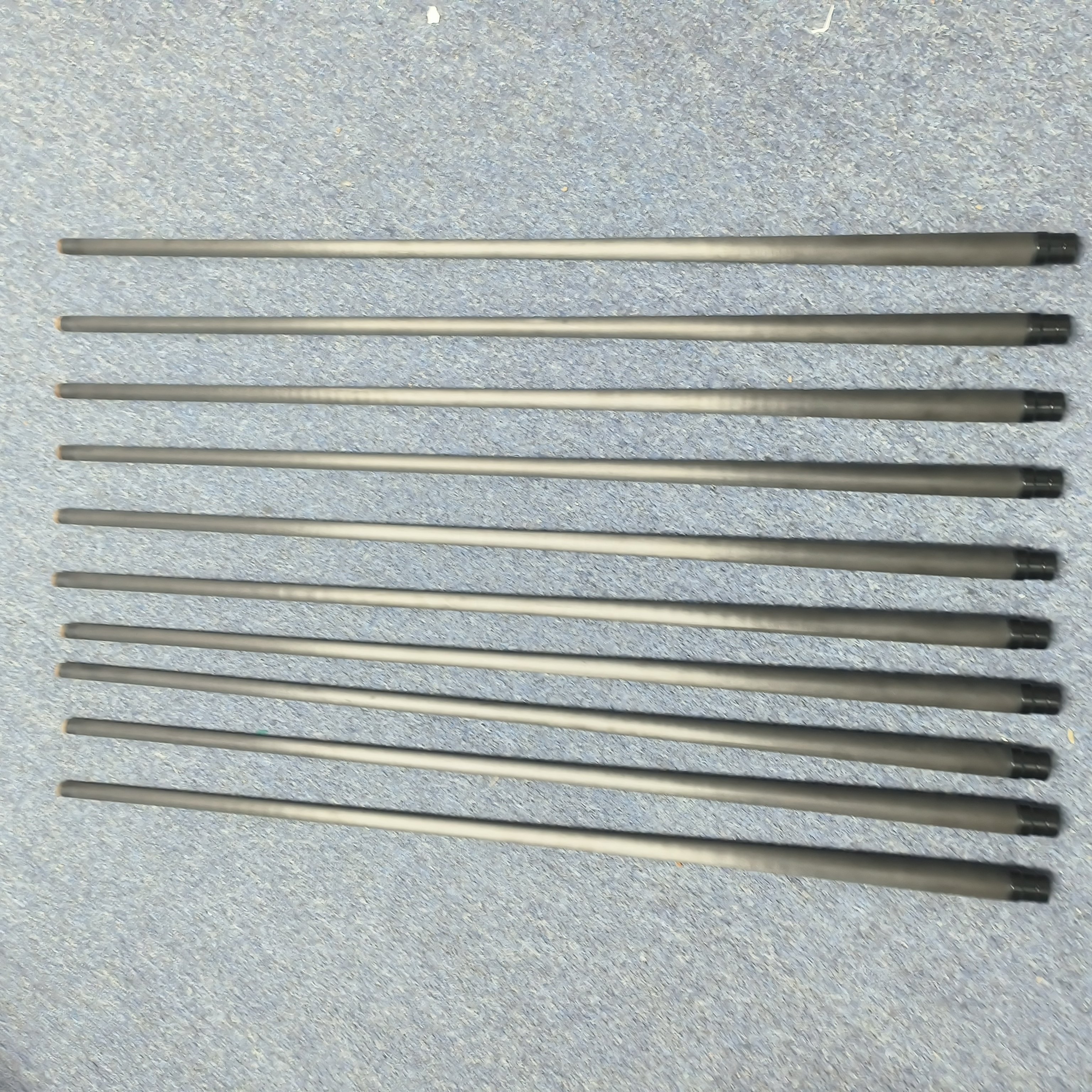 Superior 74cm Length 12.5mm Tip 3/8-8 Radial Joint Genuine Carbon Fiber 12.5mm Tip Pool Cue Shaft