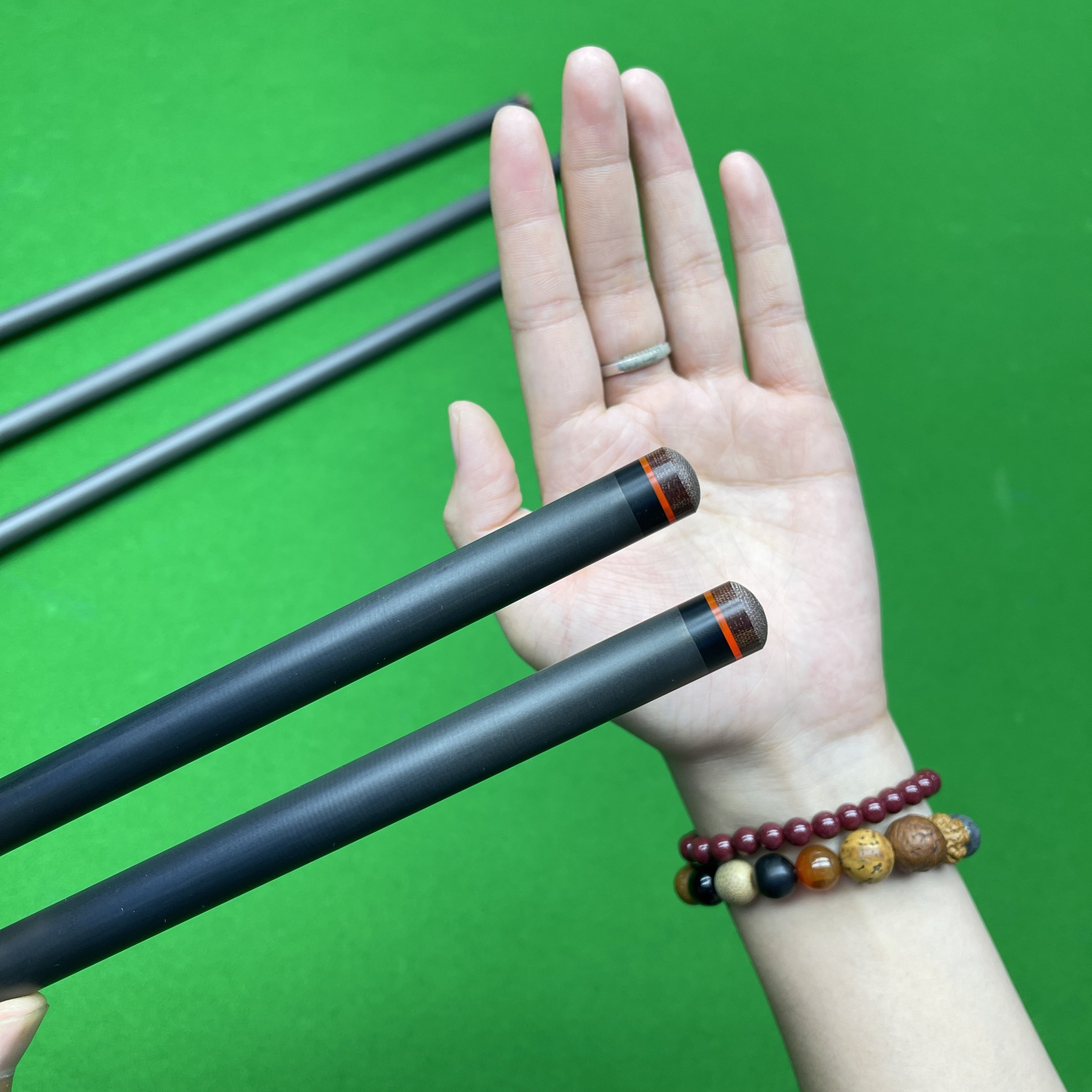 Carbon Fiber Pool Cue Shafts With Joint Low Deflection Carbon Cue Shaft Breaking Shafts