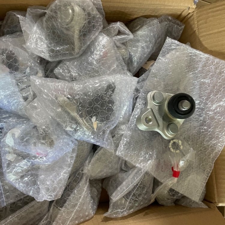 Hot Selling 4333019115 1AZ 1ZZ 1NZ 2ZR 2AZ Car Front RH Lower Ball Joint 43330-19115