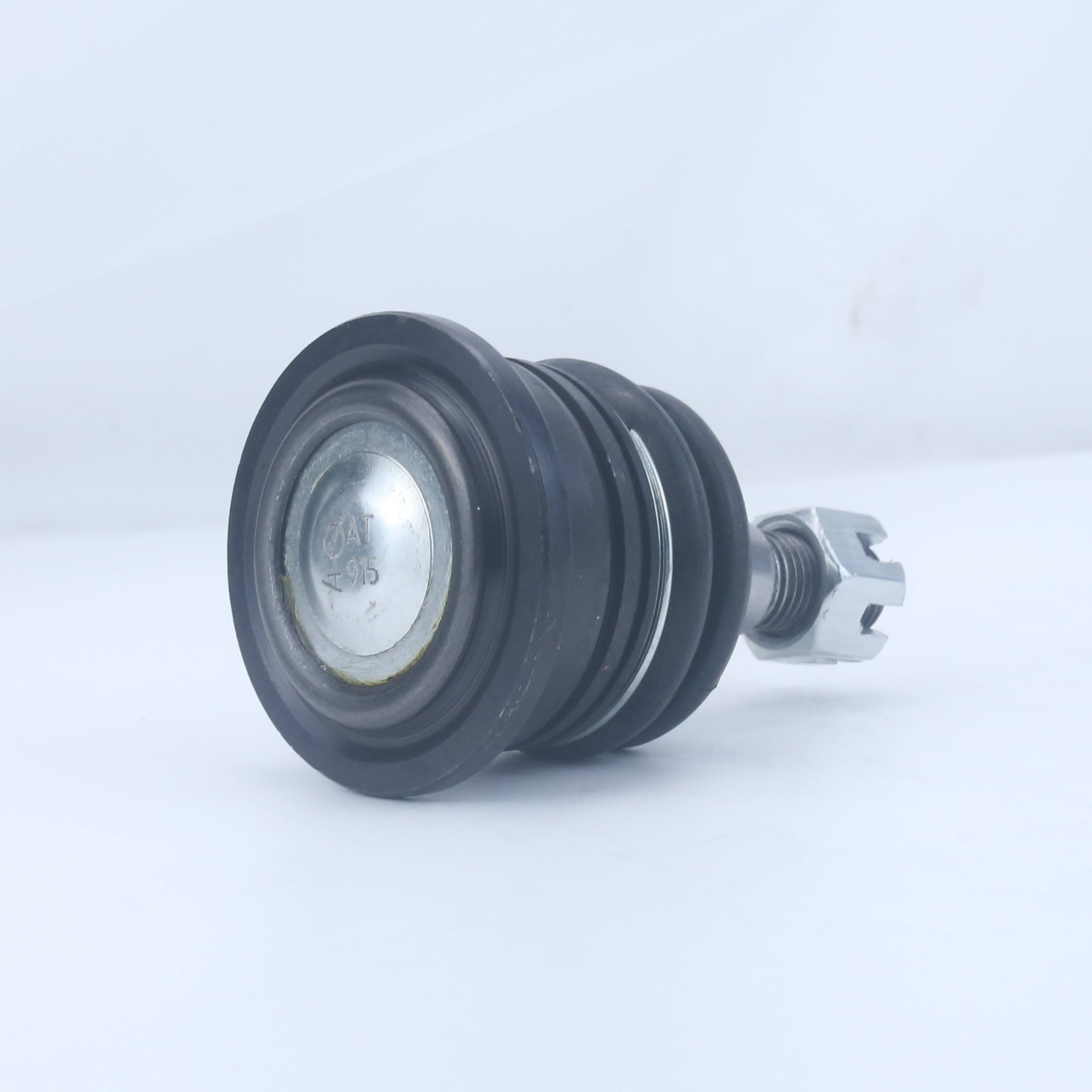 40110-2S485 Car Front Upper Suspension Ball Joint for Nissan PICK up D22 D21 2WD 4WD