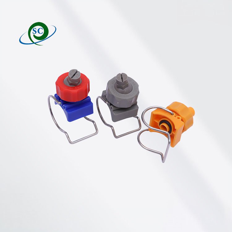 PP Plastic Clamp Clip Eyelet Spray Nozzles on Adjustable Ball Joints Nozzle with Full Cone / Flat Fan Pattern Sprayer