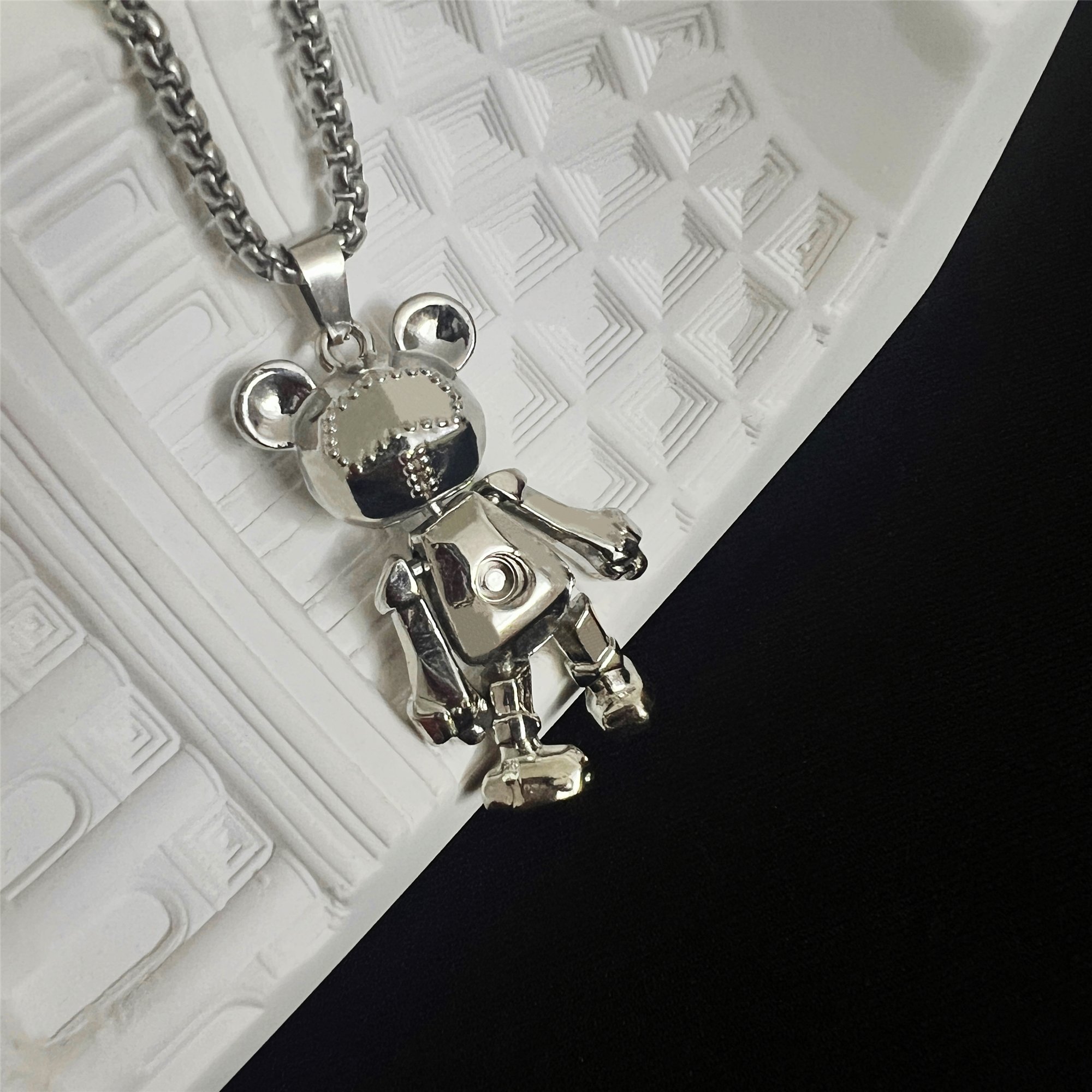 Custom Logo Silver Unisex Necklace Ugly Bear Ball-Jointed Pendant Stainless Steel Chain Trendy Alloy Party Casual Gift