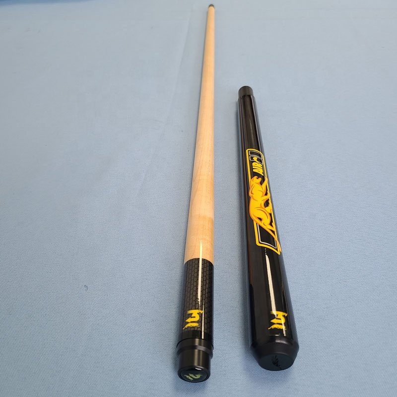 103cm 13mm Pool Small Jump Cues Sticker Decal Design in Maple Wood Billiards Jump Break Cue Sticks in Uni-lock Joint Protector