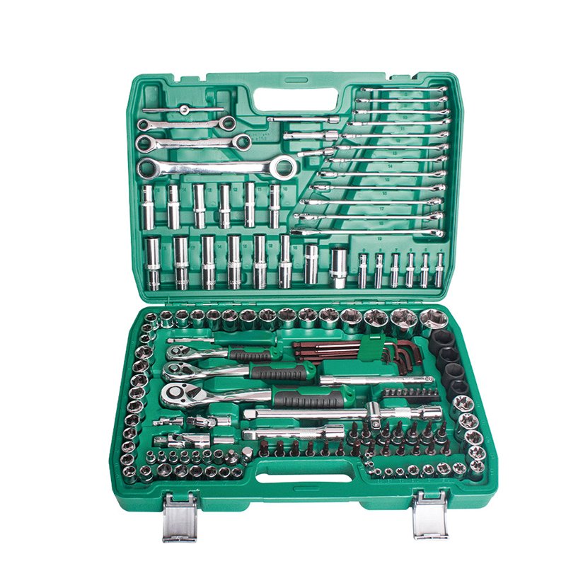 151/171/216 Pcs Industrial Tool Kit Enhanced With Durable Ratchet Wrenches Sockets and a Torque Wrench