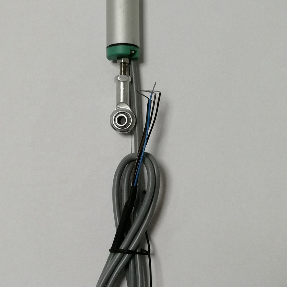 Linear Position Travel Sensor with Rod End Joint for Vehicle Testing
