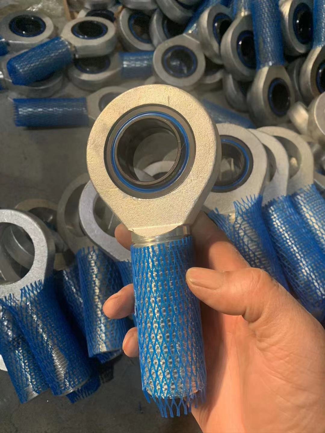 Top Quality M8 SA8 SI8 SAL8 SI8L Ball Bearing M8 Female Track Flexible Threaded Rod Joint Rod Ends Bearings