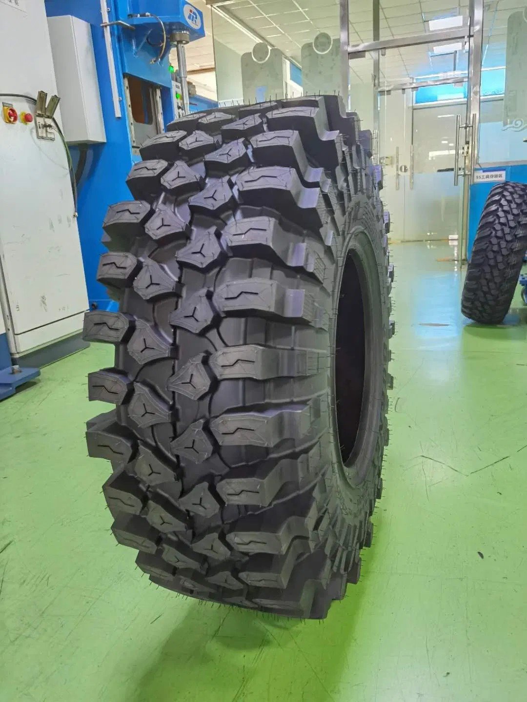Racing Stretched Out Rear Swing Arm for Atv with Tires WANDA WN02 40x13.50-17 40*13.50-17 8PR Atv Electric Scooter