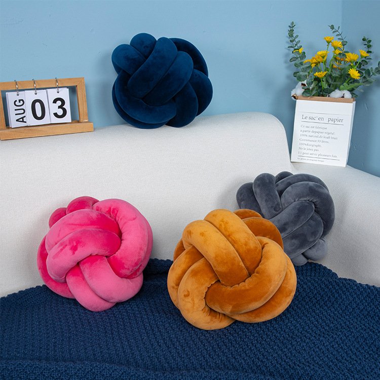Hand-knit Scandinavian Light Luxury Wool Ball Pillow Spandex Two-strand Rope Cushion Velvet Knotted Ball Pillow