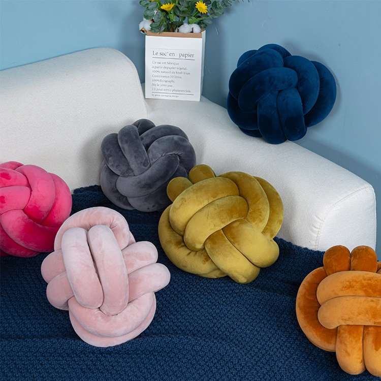 Hand-knit Scandinavian Light Luxury Wool Ball Pillow Spandex Two-strand Rope Cushion Velvet Knotted Ball Pillow