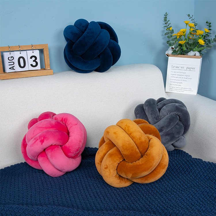 Hand-knit Scandinavian Light Luxury Wool Ball Pillow Spandex Two-strand Rope Cushion Velvet Knotted Ball Pillow