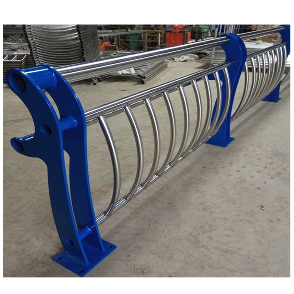 China Prefab Steel Pipe Ball Joint Fabrication Highway Road Guard Rails Bridge Guardrail Balustrades Porch Handrails Railings
