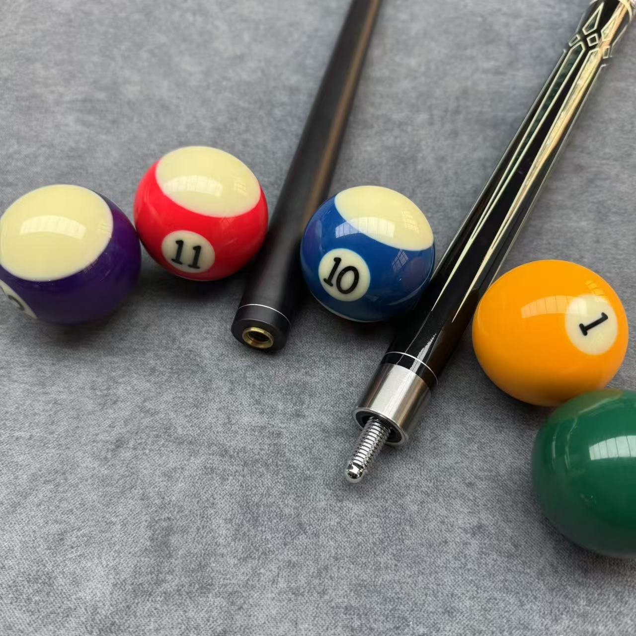Chinese Manufacturer Growsport Wholesale 13Mm Maple Cue Stick Billiard Leather Grip with Explosion-proof Tail Plug