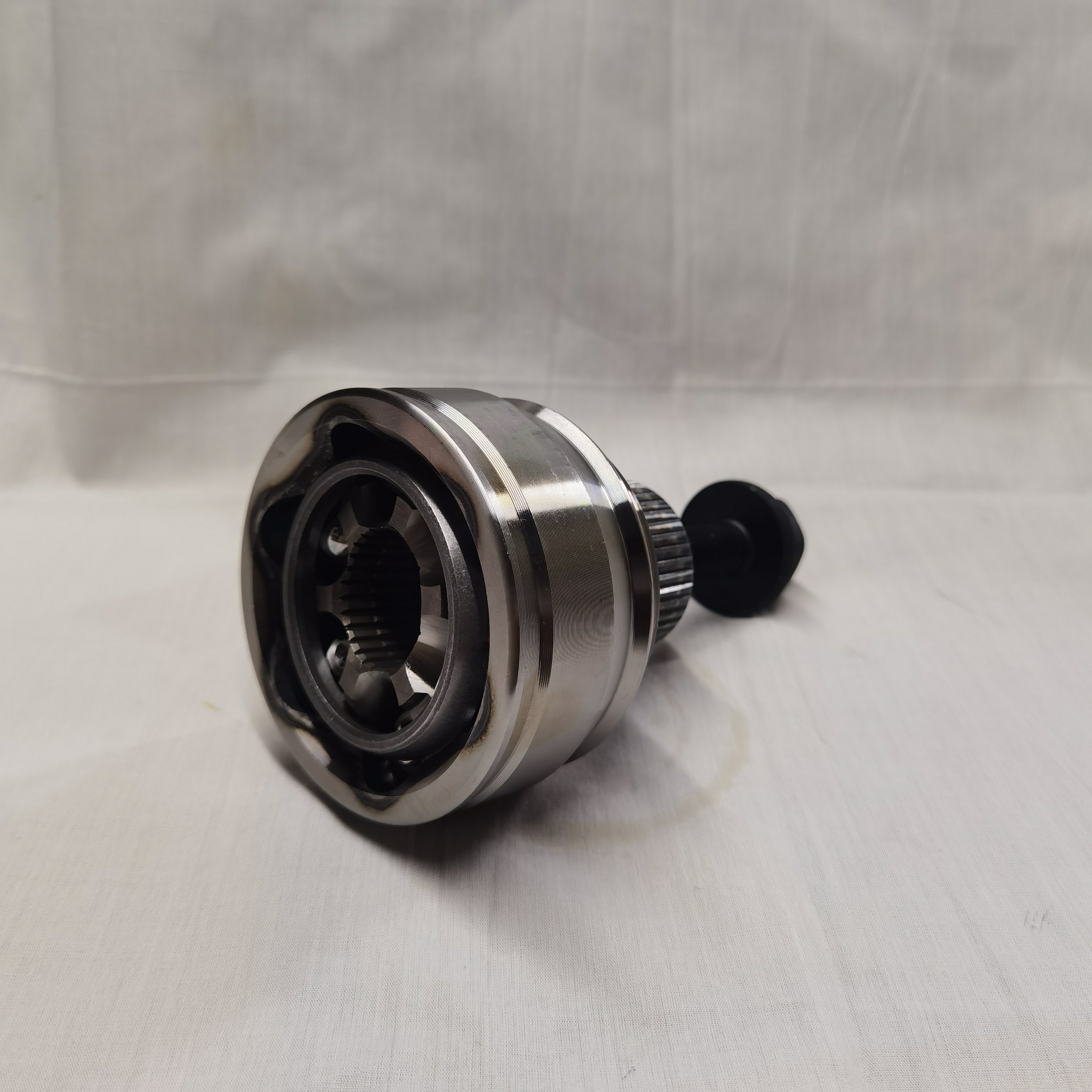 Auto Parts Outer CV Joint Shaft for AUDI for A8 Models Front Axle C.V. Joints