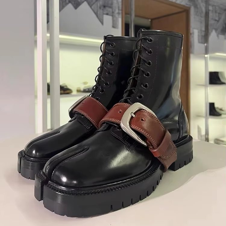 XZY Customize logo Split Toe Boots Belt Buckle Ankle Boots Platform British Style Pig Trotter Tabi Ankle Boots Women
