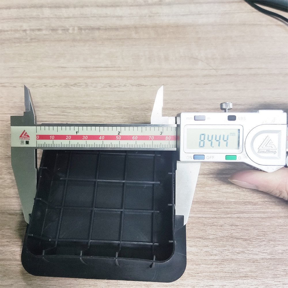 PP 100 MM Square Plug Black Tube Insert Plastic Injection Molding