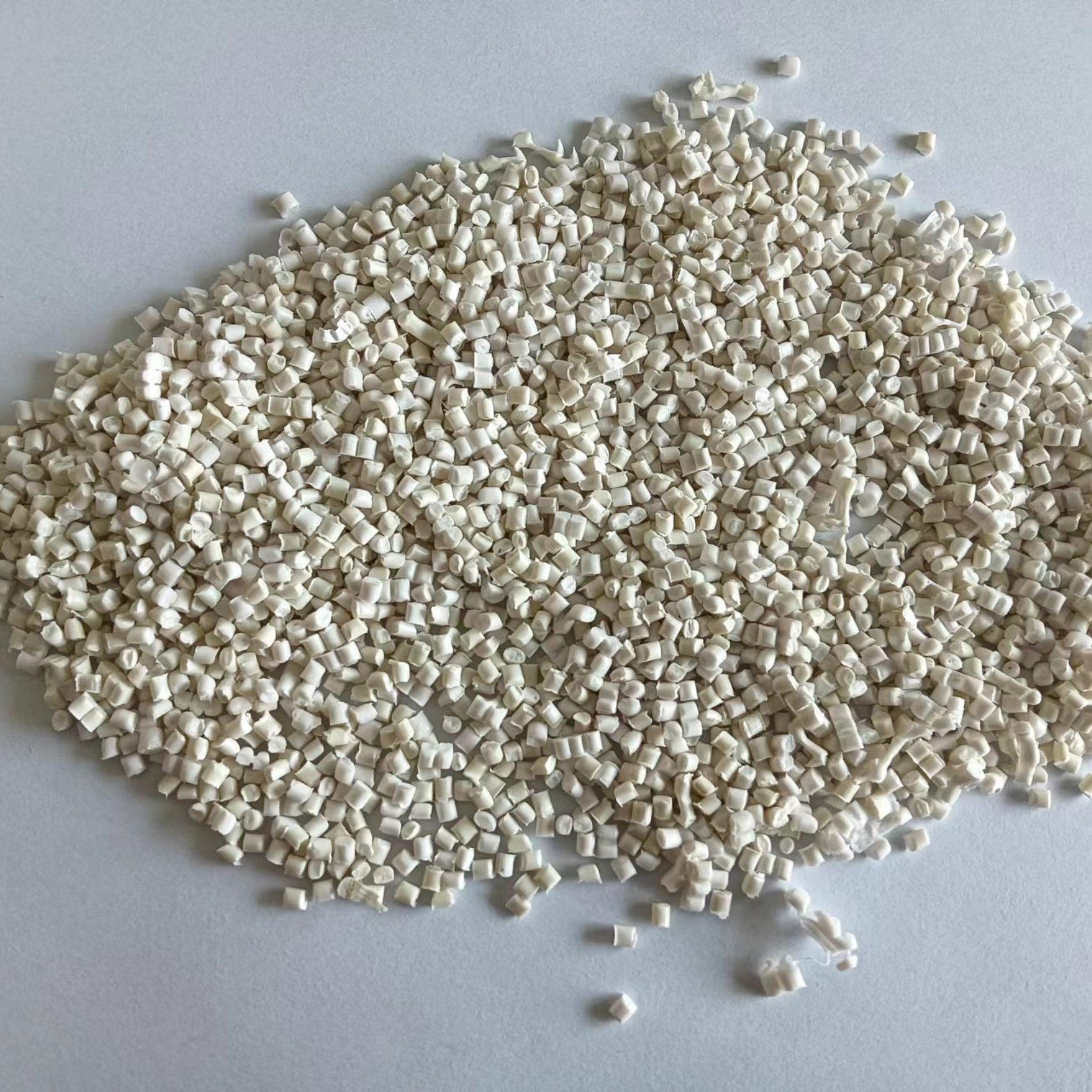 Low price recycled plastic white pp granules raw plastic material poly polypropylene PP materials Pp Plastic