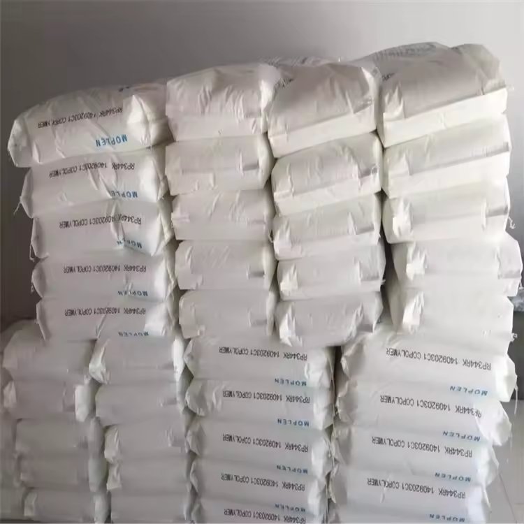 High quality pp plastic PE/PP/EVA injection and extrusion grade black masterbatch plastic pp granule