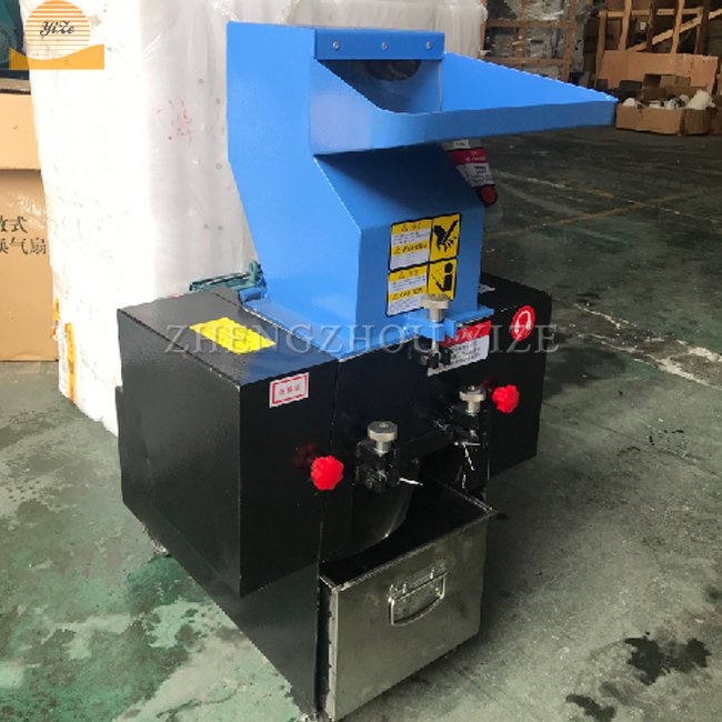 Industrial Used Plastic Crusher Machine Waste Plastic Recycling Crushing PET PE PP PVC Bottles Grinder Cracking Machine