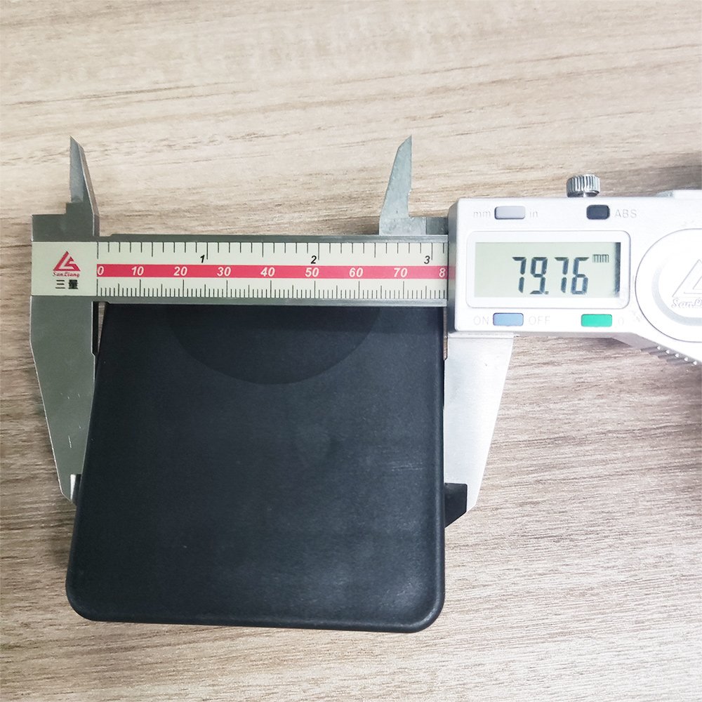PP PE 80 MM Square Plug Black Tube Insert Plastic Injection Molding