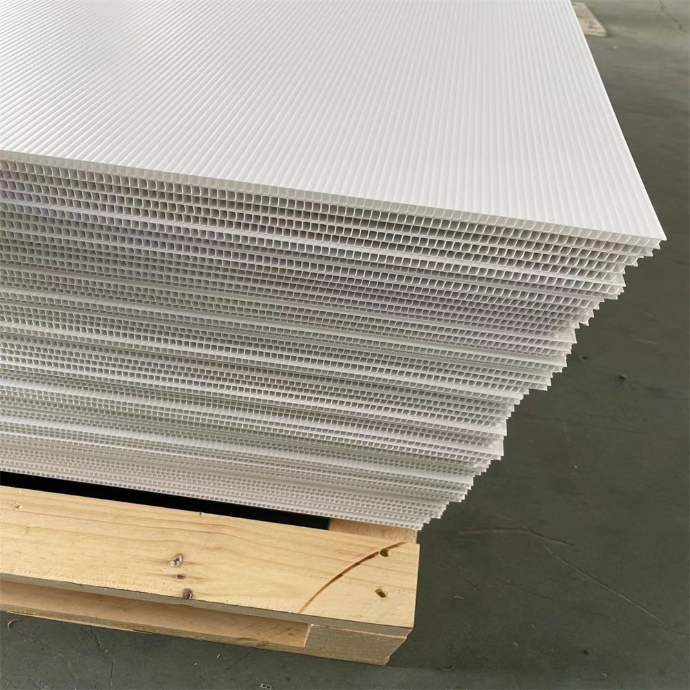 Factory Wholesale 7.8mm Thickness Colourful 4X8 Polypropylene PP Corrugated Wantong Board for Packing