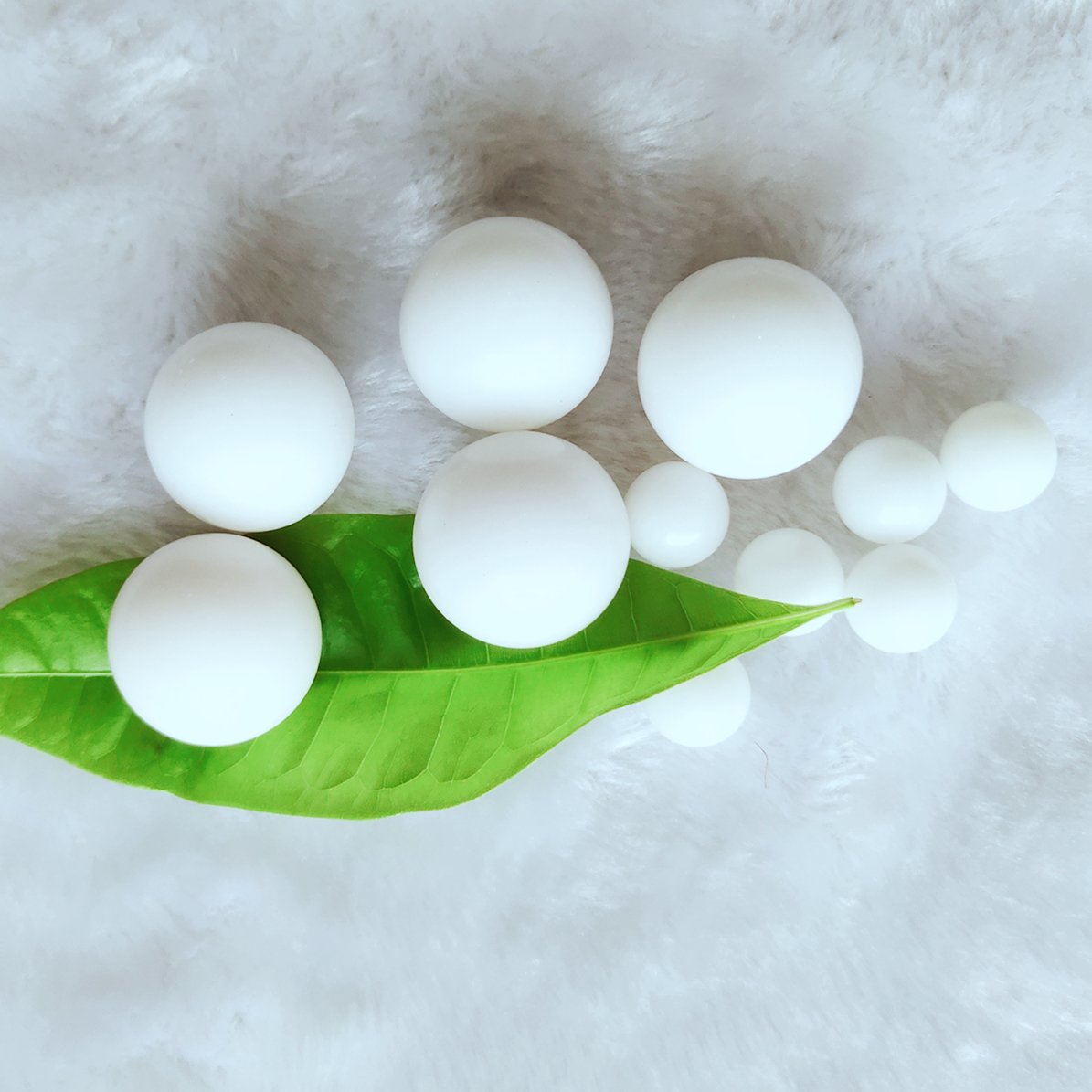 Polypropylene PP PA66 Nylon PTFE POM balls 13mm 14mm 17mm 18mm solid plastic ball no hole