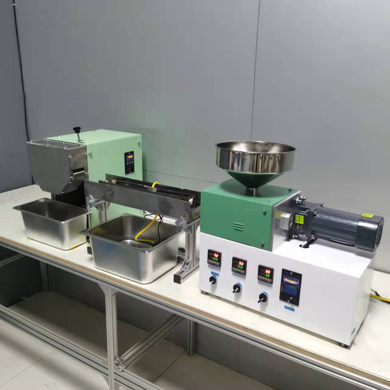 Plastic Making Machines Lab Small Plastic Extruder Plastic Sand Extruder