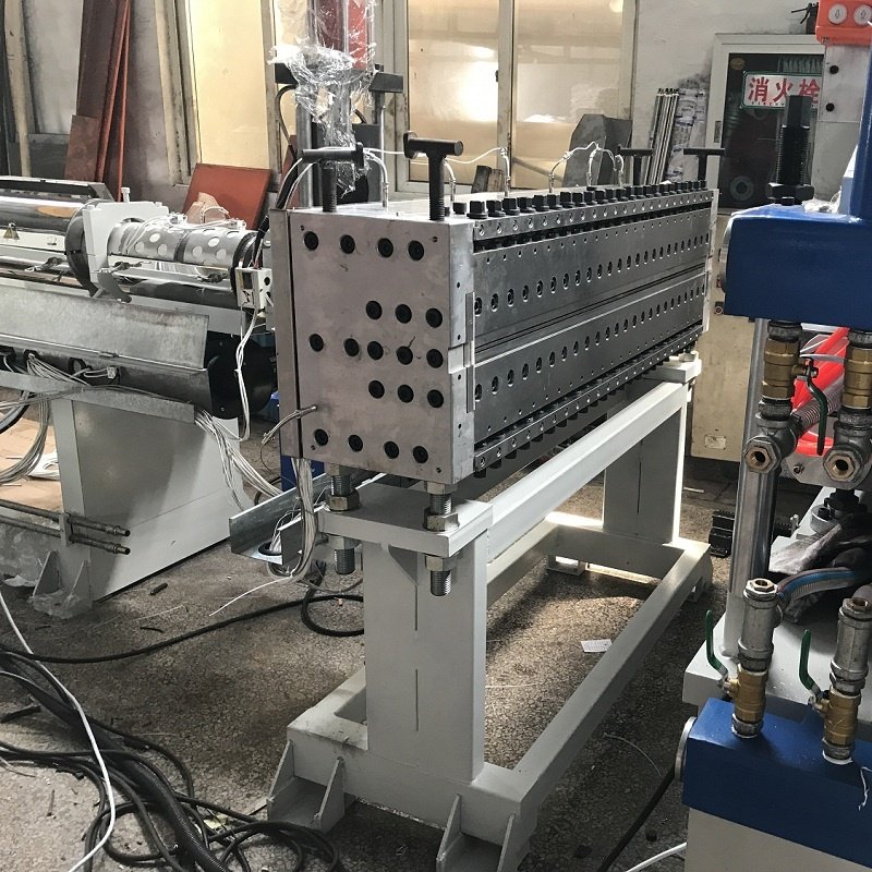 PP plastic slip sheet extruder machine