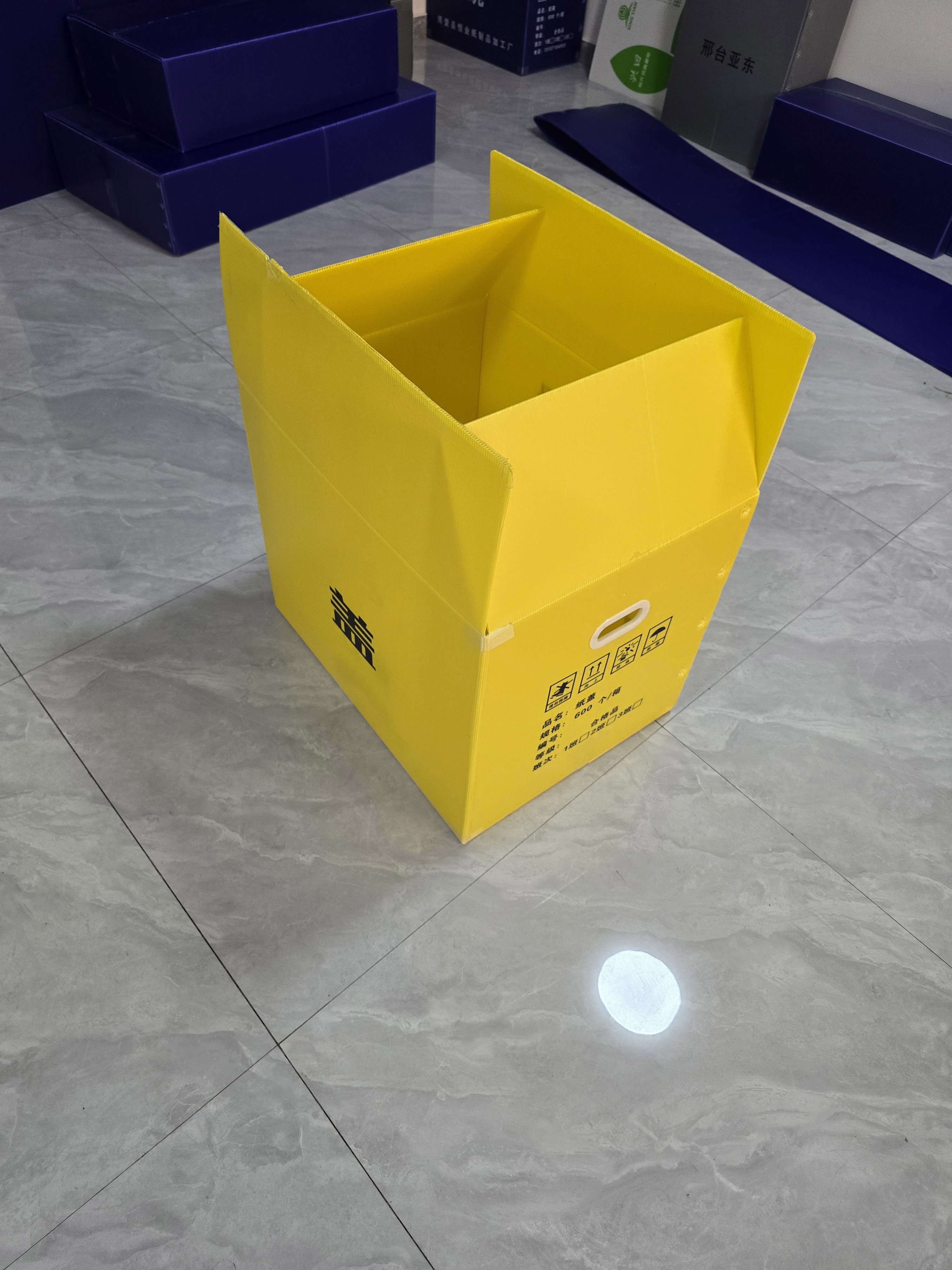 Wholesale Customized Corrugated Turnover Cardboard Box Matte Laminated PP Material with Customized Color and Logo