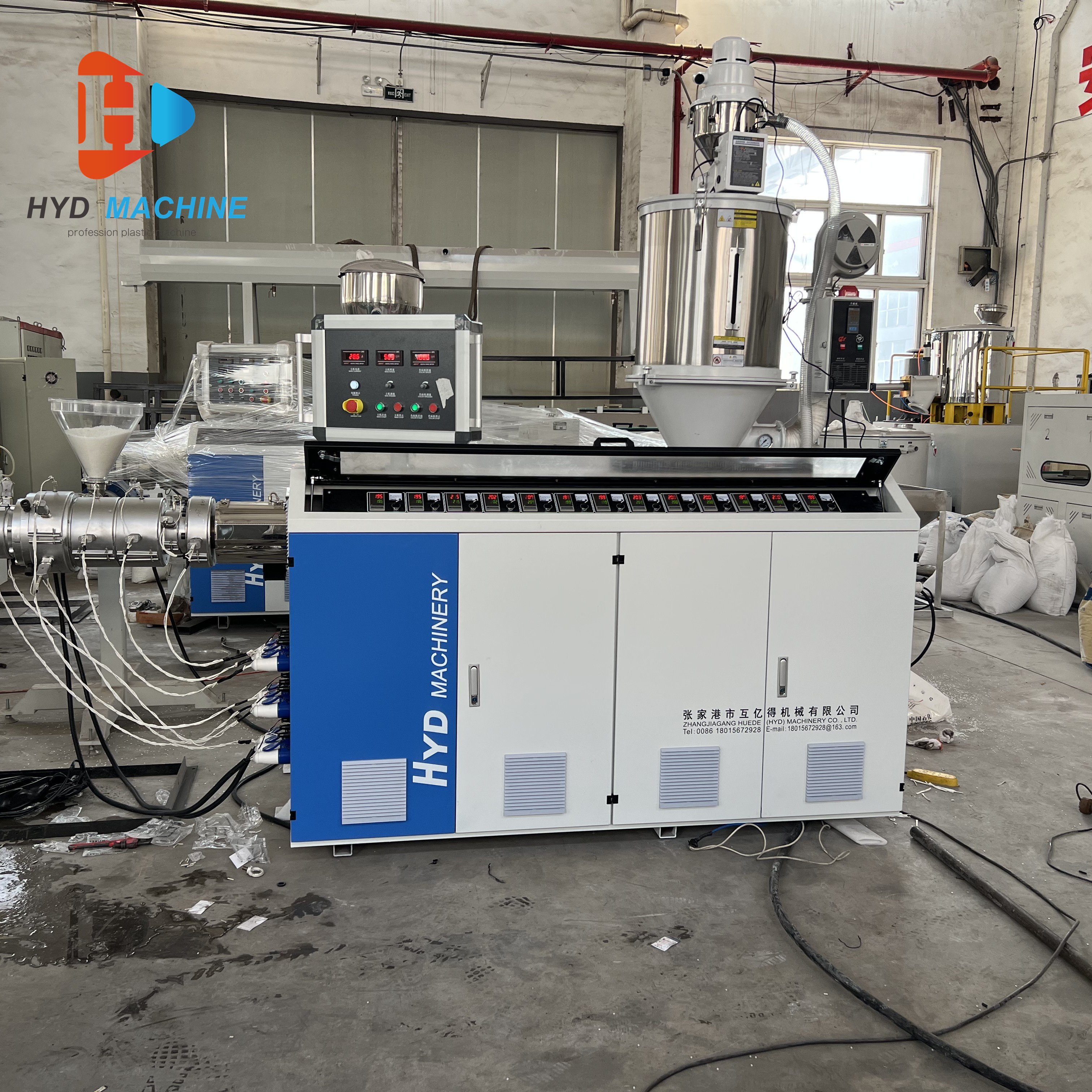 three layers ppr water pipe production line pp-h hot water pipe making machine