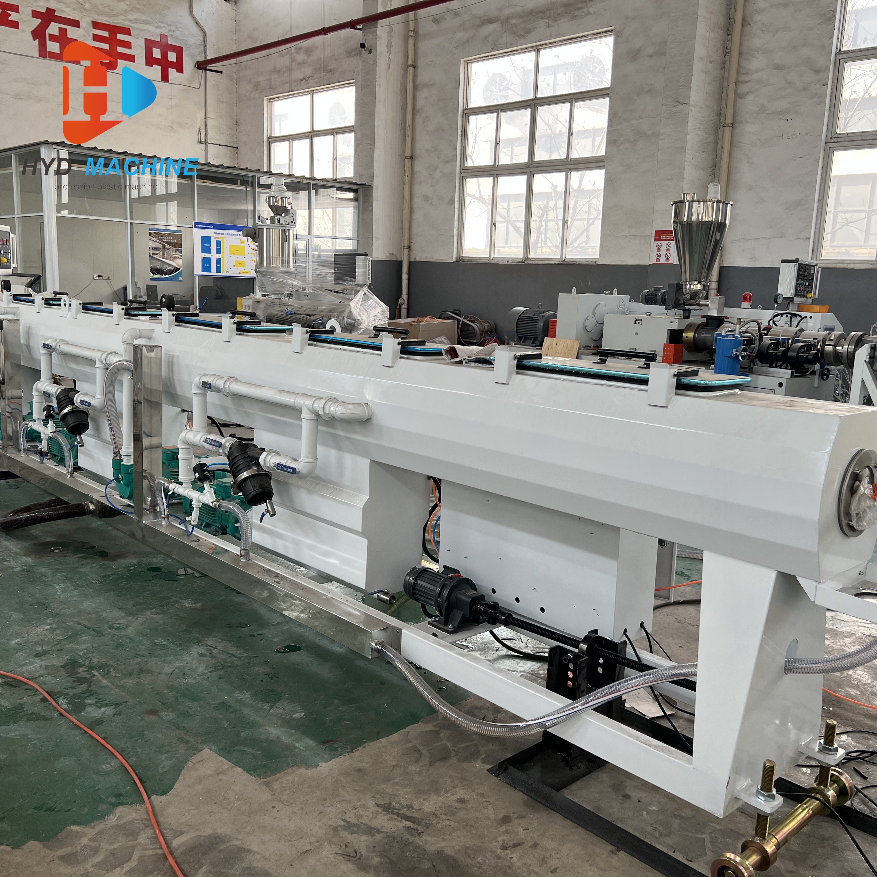 three layers ppr water pipe production line pp-h hot water pipe making machine