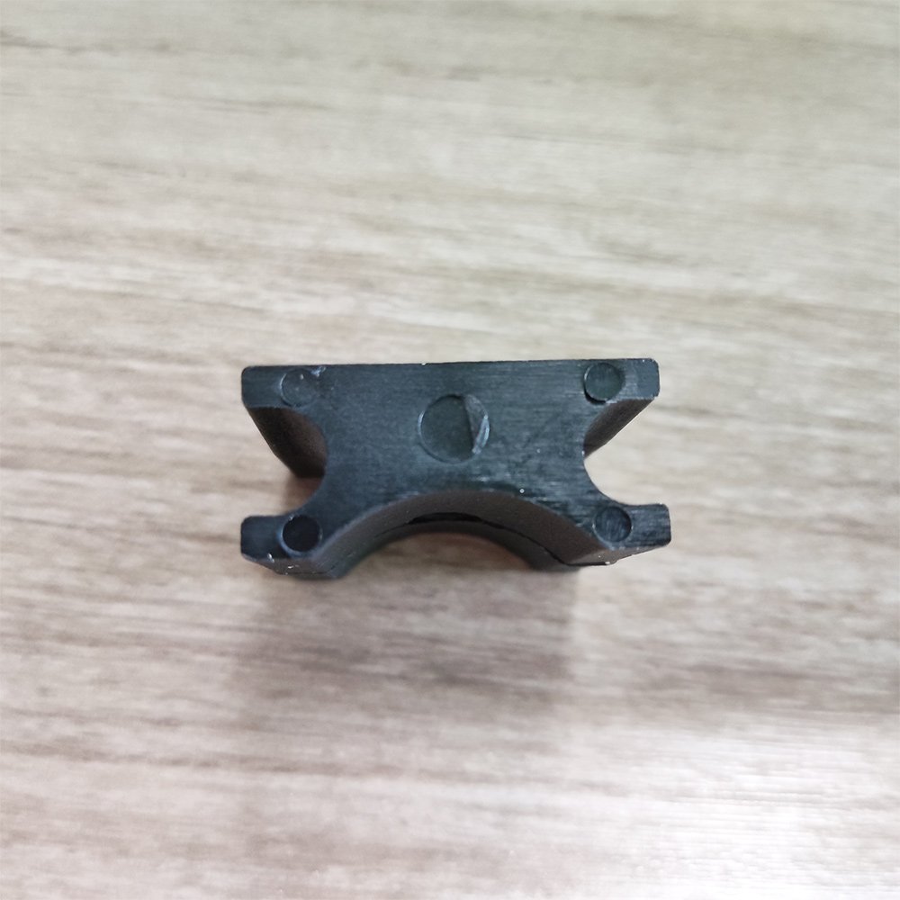 PP Plastic Block Fitting Black Drilling Molding Parts Screw Hold Customized Injection Molding Service