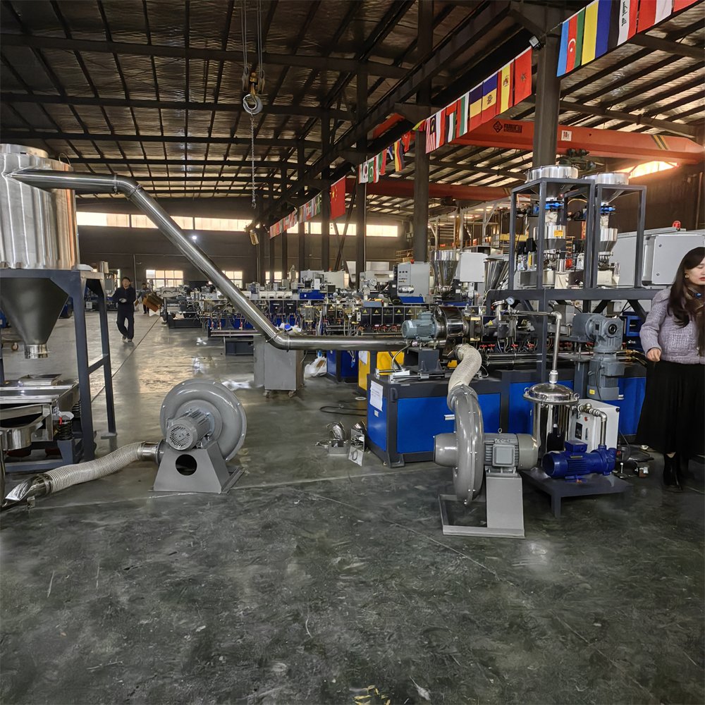 PP PE ABS Pigment Color Master Batch Pelletizing Line Carbon black Granulating Twin-screw Extruder with PLC