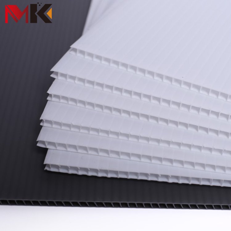 Natural Danpla Fluteboard Plastic Corrugated 8ft x 4ft Polypropylene Corex PP Perforated Plastic Coreflute Sheet For Advertising
