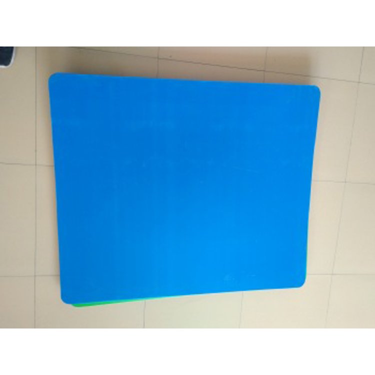 1200*1000 Waterproof sealed edge pp plastic corrugated bottle layer pad sheet