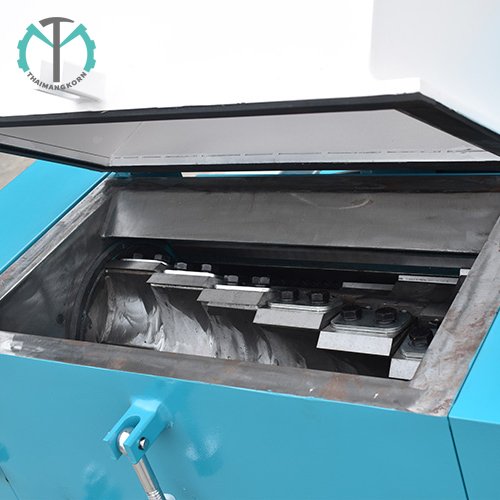 Customized Film PP Plastic Bag Crushing Crusher Machine Plastic Bottle Tobacco Shredder Tool